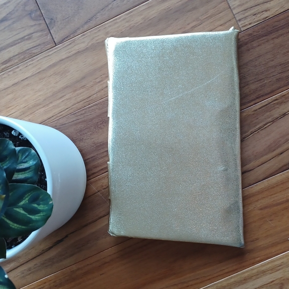 🌿Vintage Gold Evening Clutch - Picture 8 of 9